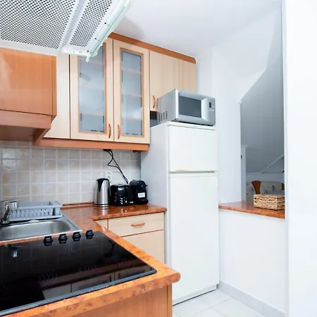דירה 980 - Kozvetlen Vizparti Panoramas Egy Legteru, Tagas, Tetoteri Apartman *
